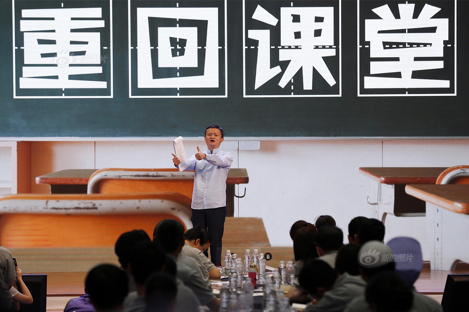 80高齡的黑暗騎士，在游戲中書寫過哪些傳奇