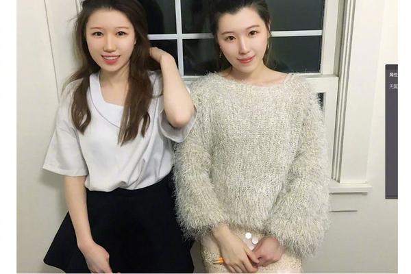 火爆!希臘球場(chǎng)秒變火海