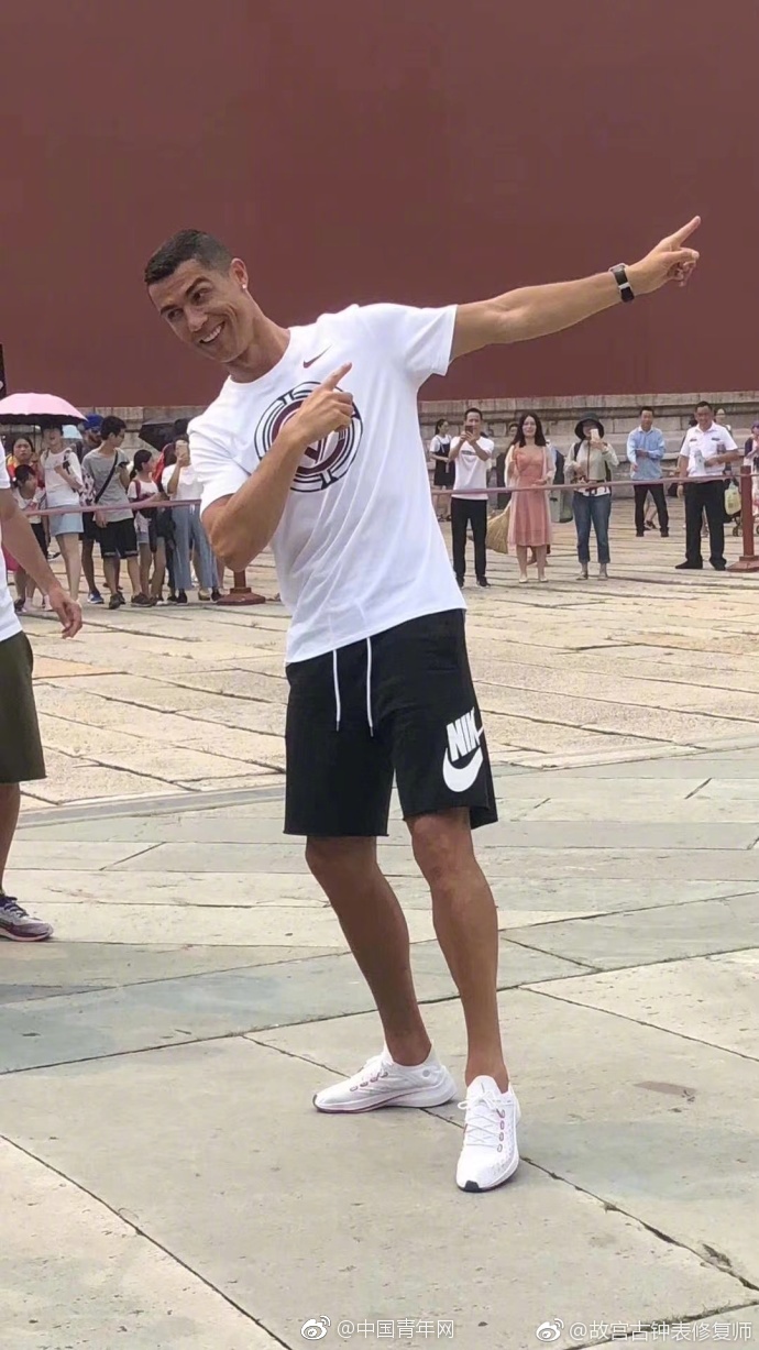 鳳凰周刊：如果不靠高考，你該如何體面地出人頭..