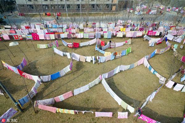 利比亞法院審判IS成員時(shí)遭襲 4名安全人員死亡